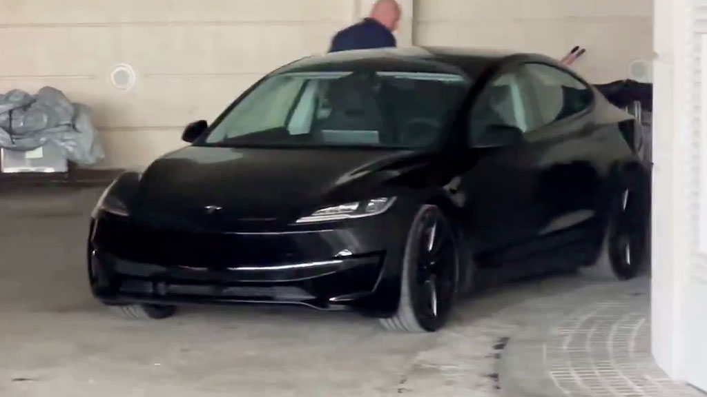 Tesla Model 3 Performance Black