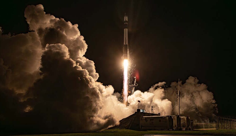 Rocket Lab Electron Liftoff