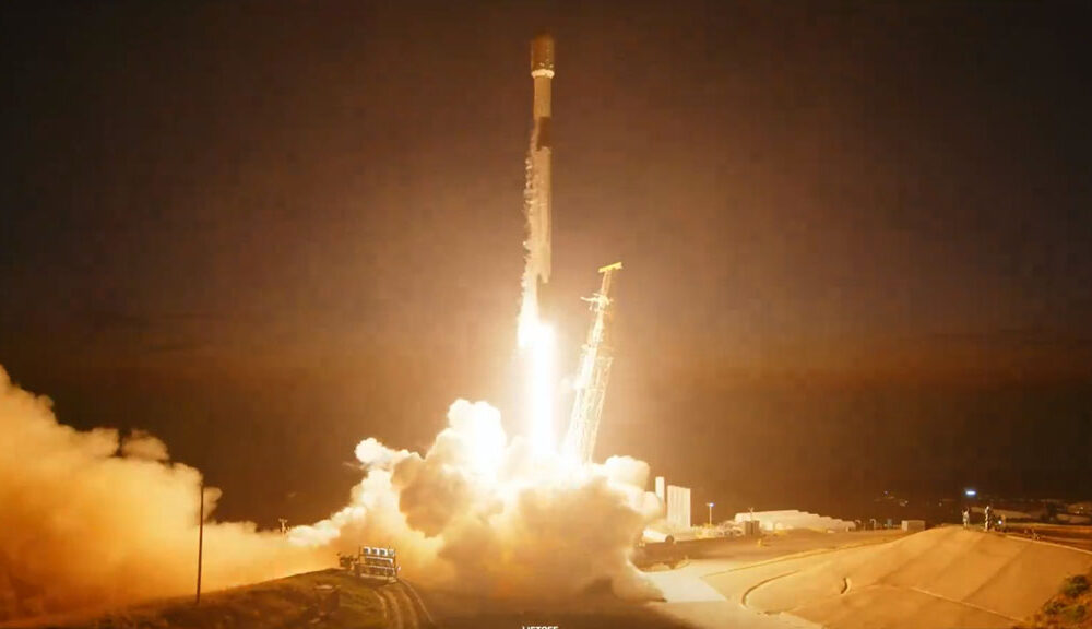 SpaceX Falcon 9 Liftoff