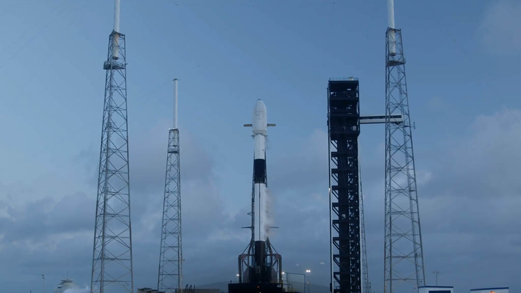 SpaceX Falcon 9 High Wind Weather in Florida