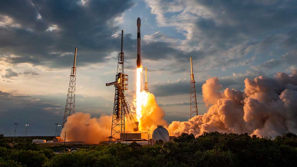 SpaceX Falcon 9 Lifting Off from Florida