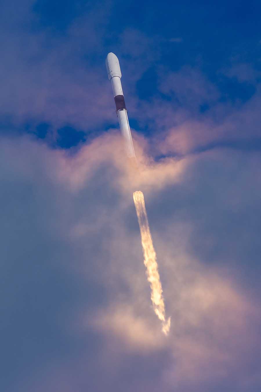 SpaceX Falcon 9 Ascent