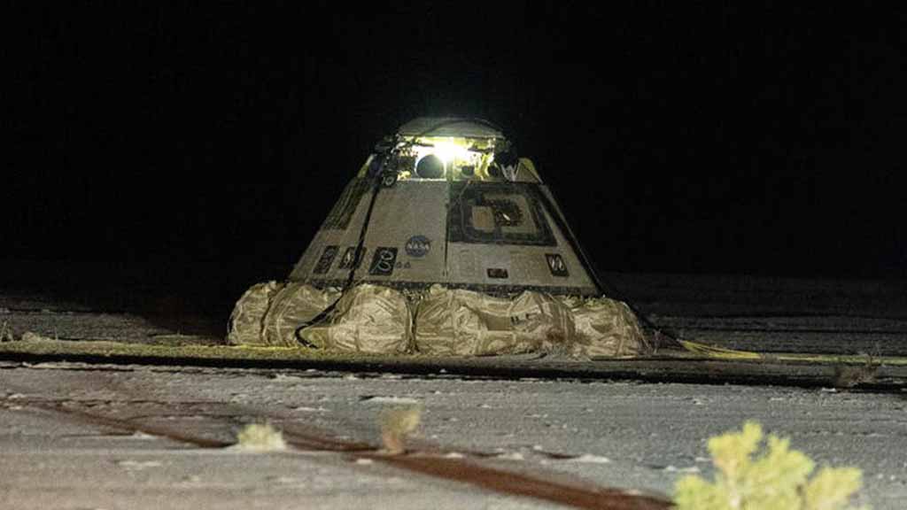 Boeing Starliner spacecraft landed at White Sands Space Harbor in New Mexico.