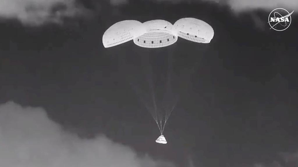 Boeing Starliner Parachute Deployment During Landing