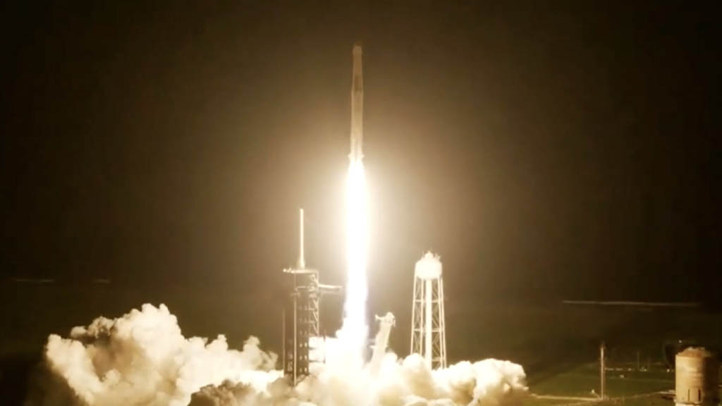 SpaceX Falcon 9 lifting off with Polaris Dawn Crew onboard