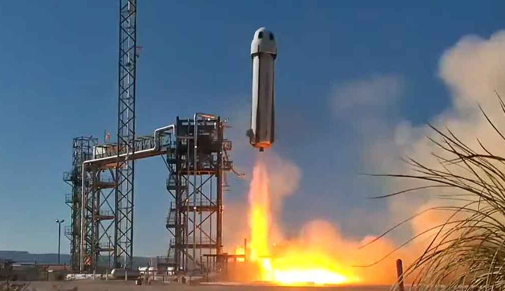 Blue Origin New Shepard Lifting Off