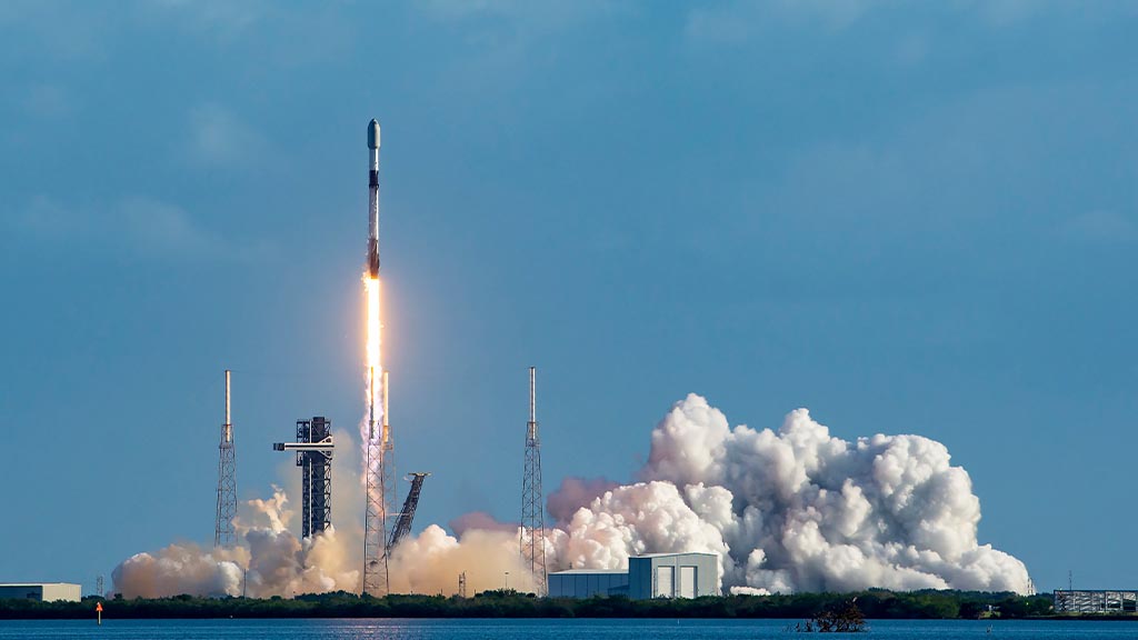 SpaceX Falcon 9 Liftoff