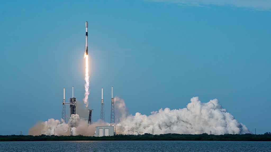 SpaceX Falcon 9 lifting off from Space Launch Complex 40 at Cape Canaveral Space Force Station in Florida