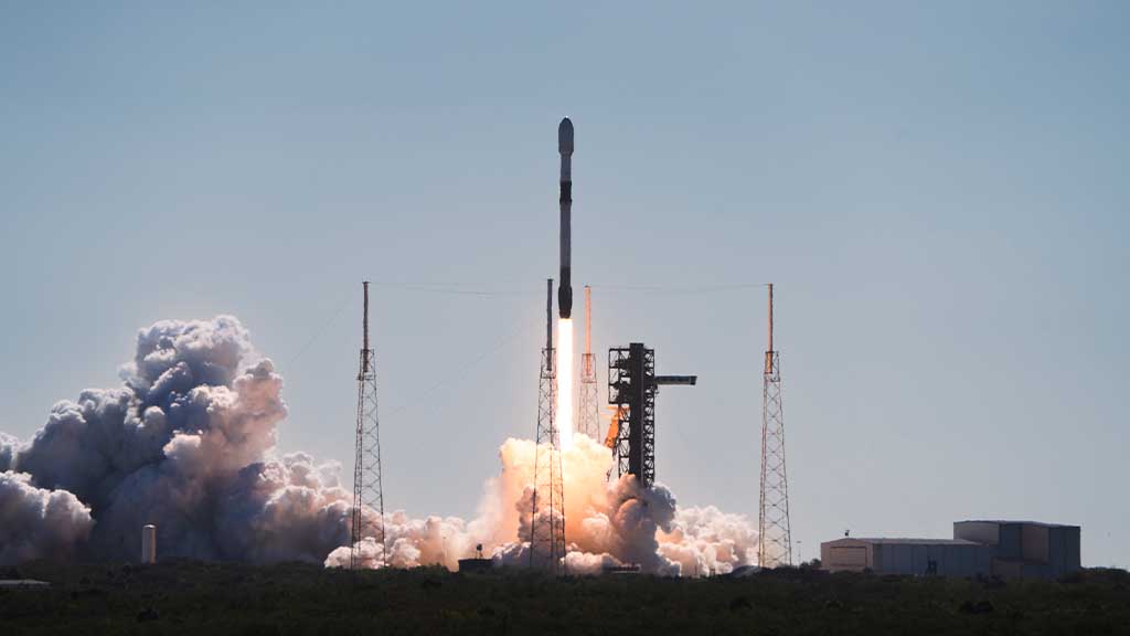 SpaceX Falcon 9 Liftoff