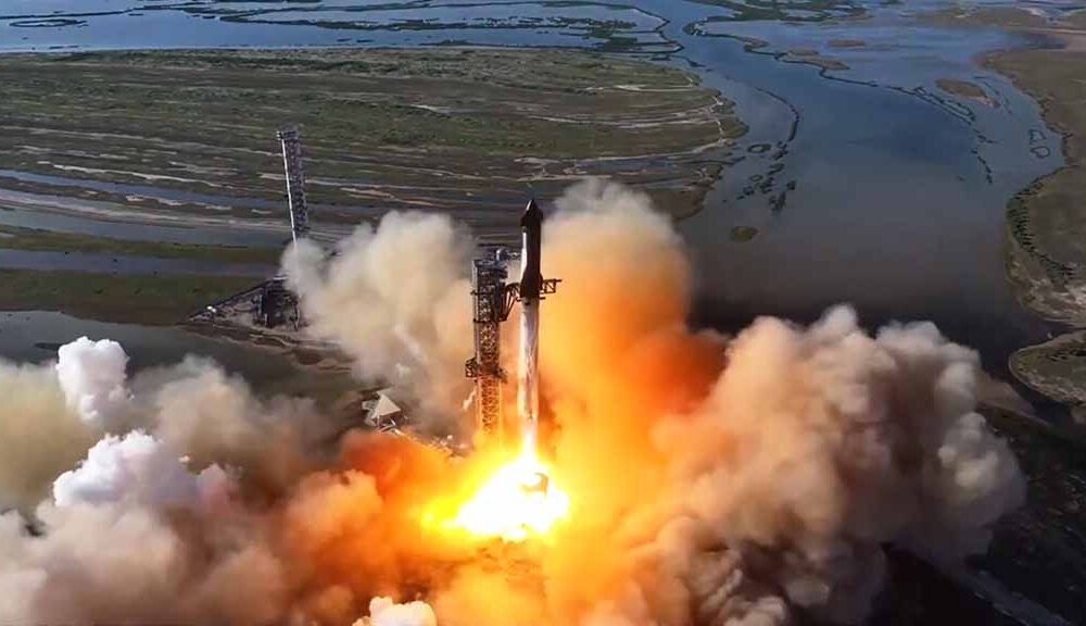 SpaceX Starship Flight 6 Liftoff