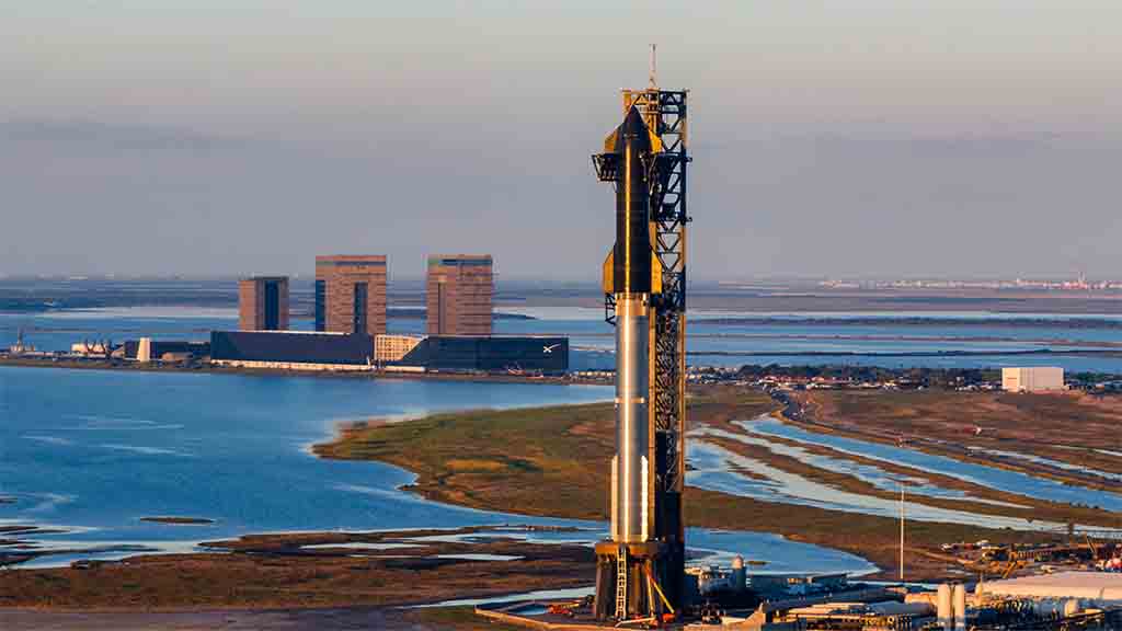 SpaceX Starship Stacked on the Launch Mount at Starbase, Texas