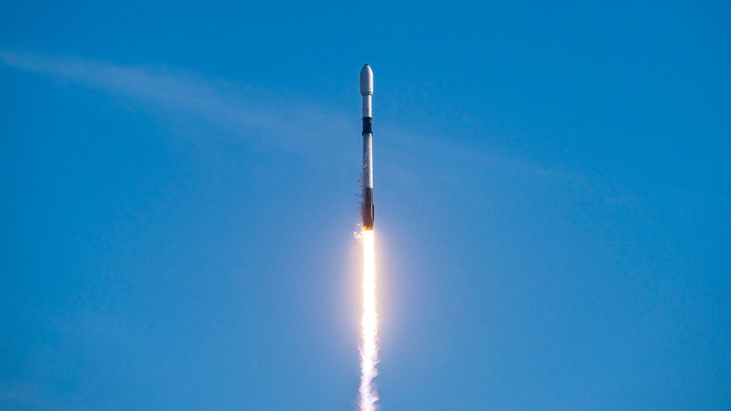 SpaceX Falcon 9 Liftoff