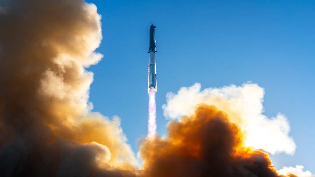 SpaceX Starship liftoff