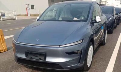 Tesla Model Y 2025 Glacier Blue