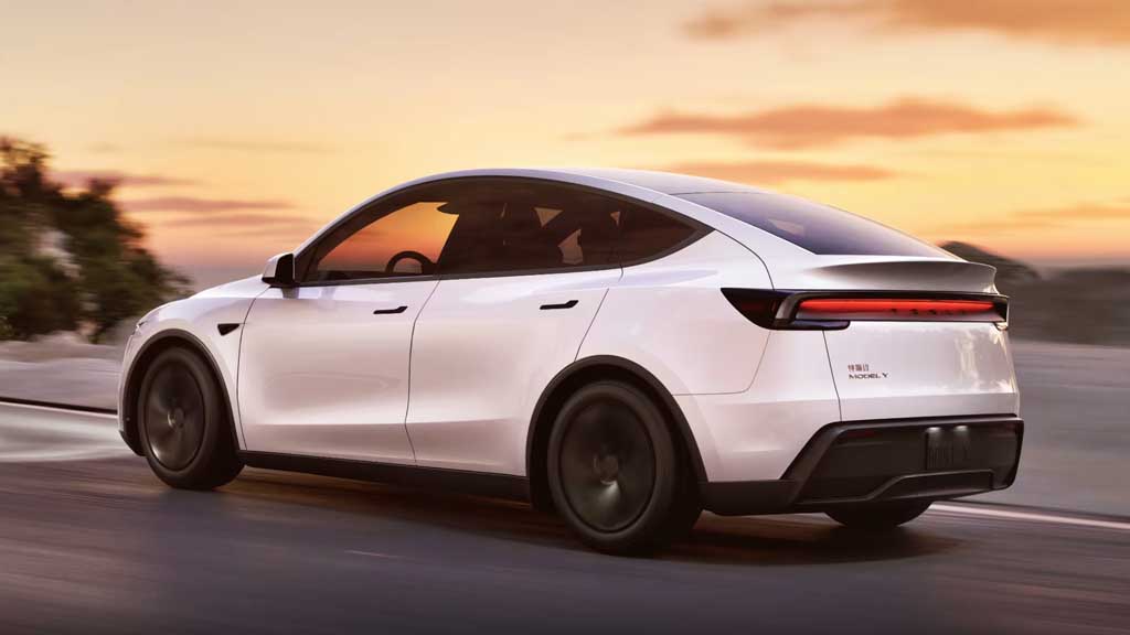 Tesla model Y 2025