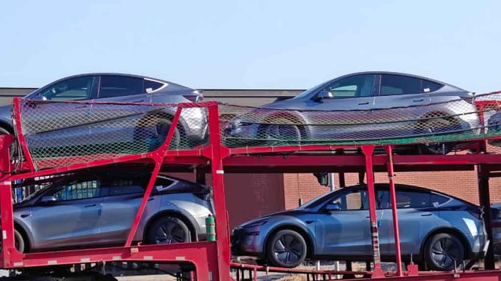 Tesla Model Y 2025 in Giga Shanghai